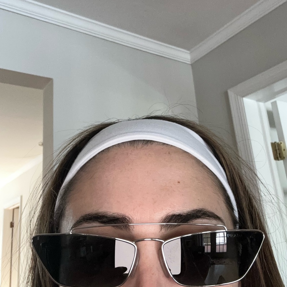 Prada sunglasses - Picture 9 of 10